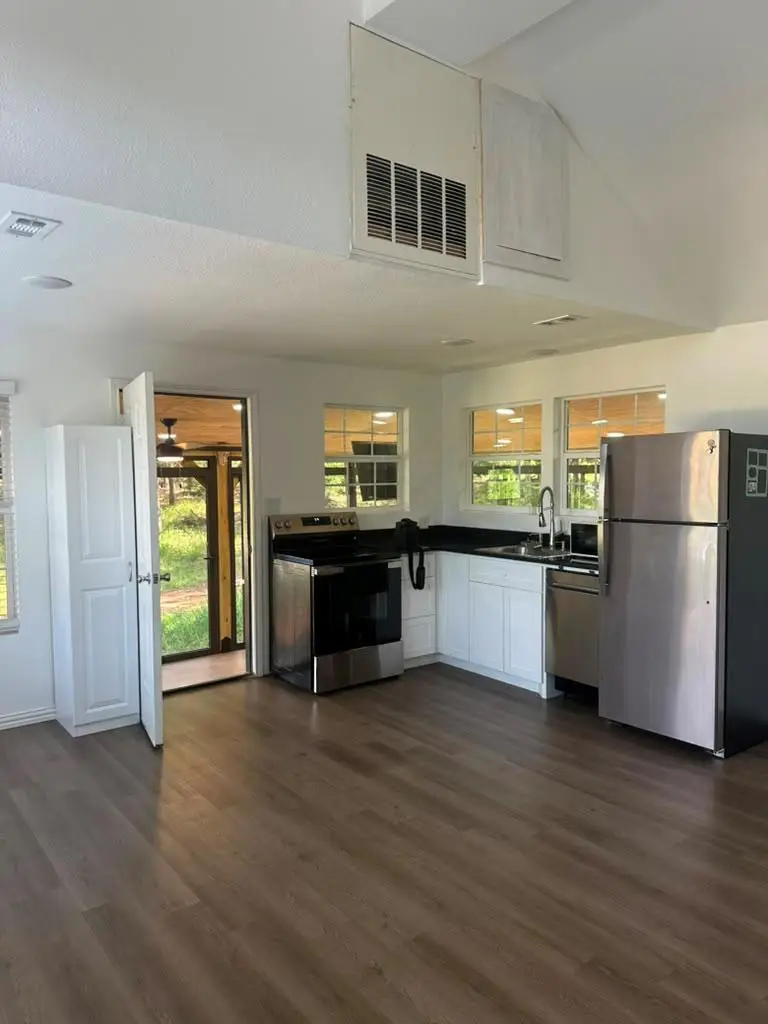 259 Pinehill Dr, Bastrop, TX 78602 - #3