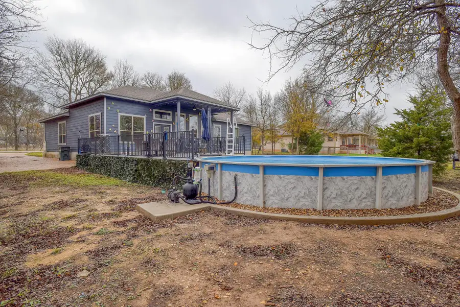 172 Waipahoehoe Dr, Bastrop, TX 78602 - Image #2