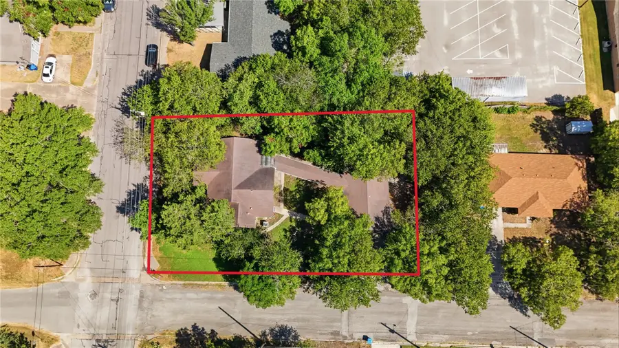 316 Guadalupe St, Lockhart, TX 78644 - #3