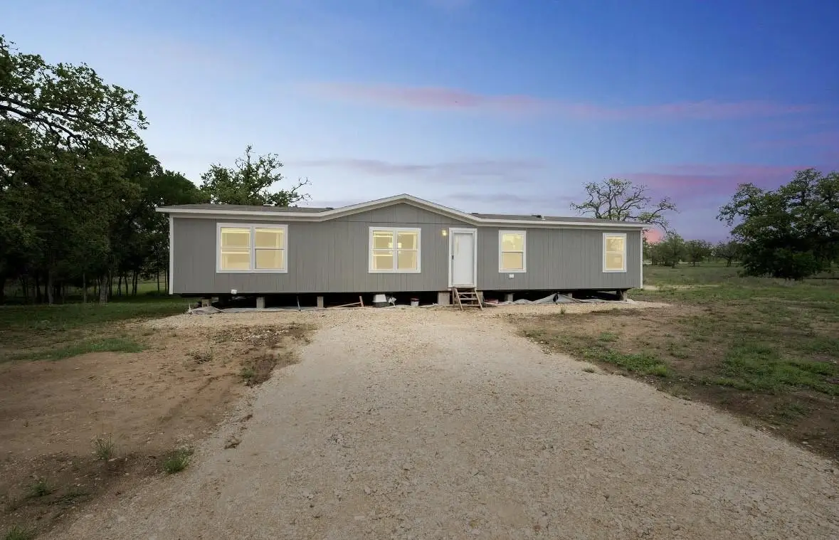 989 Ferguson Loop, Dale, TX 78616 - Image #1