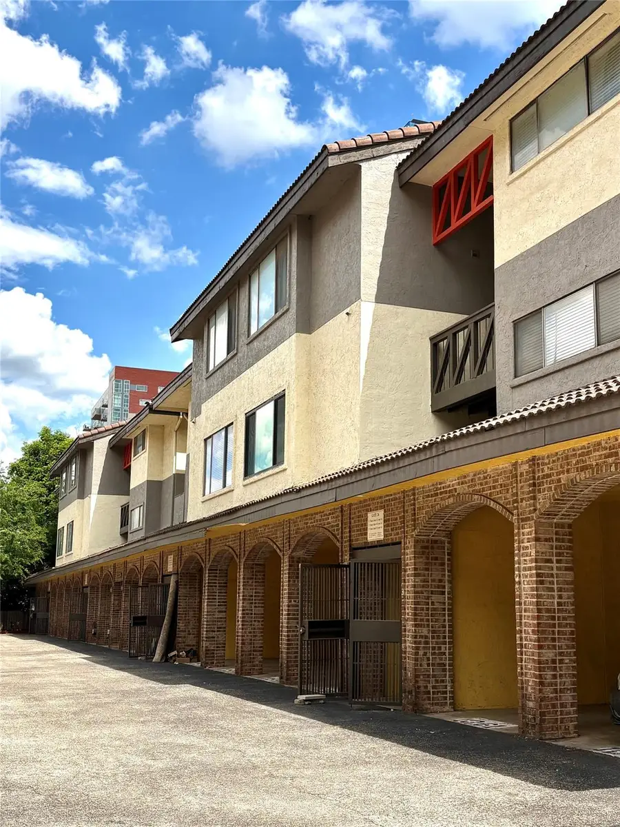 806 W 24th St #202, Austin, TX 78705 - #2