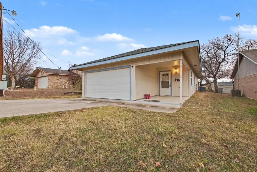 1720 Greenwood Ln, Kingsland, TX 78639 - Image #2