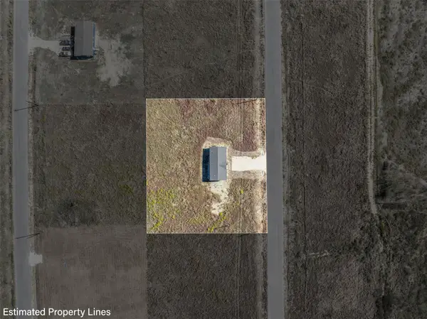 330 Beckham Dr, Dale, TX 78616