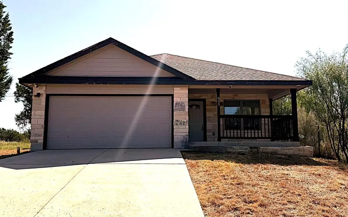 655 Oak Ln, Cottonwood Shores, TX 78657 - #1