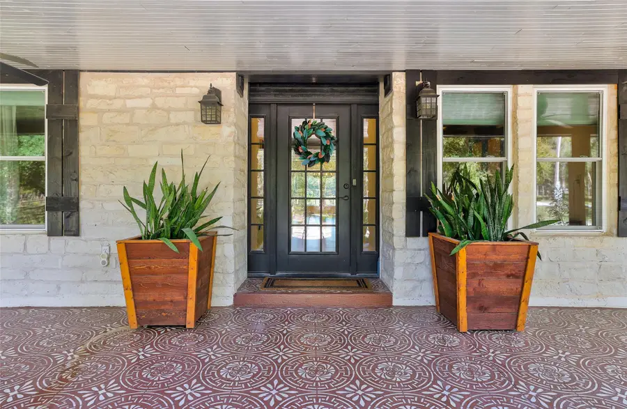 30309 Live Oak Trl, Georgetown, TX 78633 - Image #3