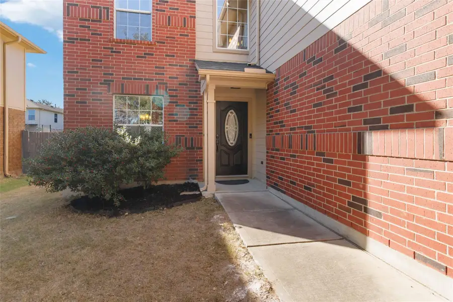 203 Remington Run, Bastrop, TX 78602 - Image #2