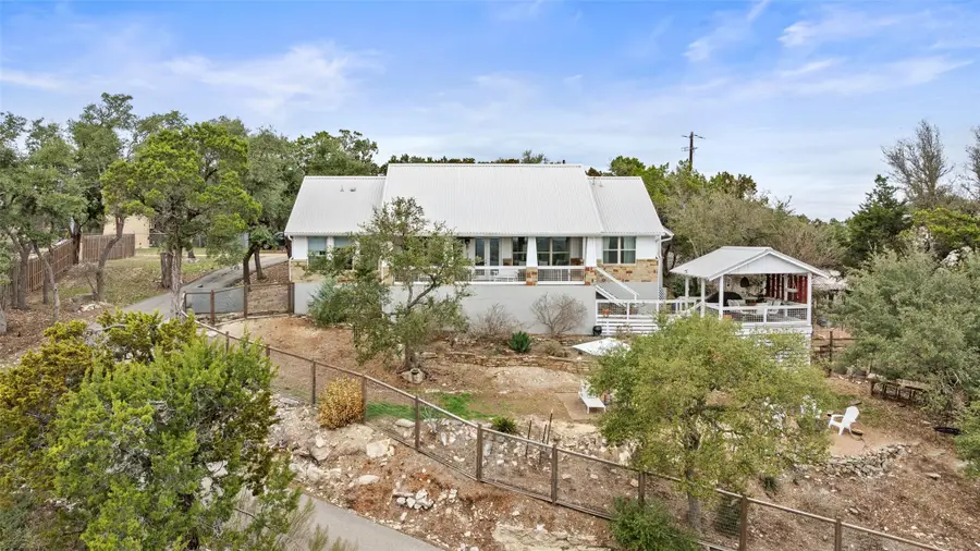 114 Crest View Dr, Wimberley, TX 78676 - #2