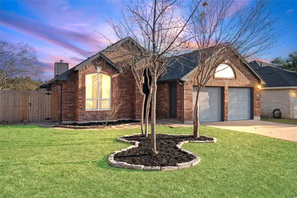 8002 Manx Dr, Round Rock, TX 78681