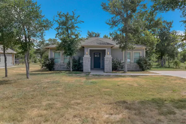159 La Fortuna Dr, Del Valle, TX 78617