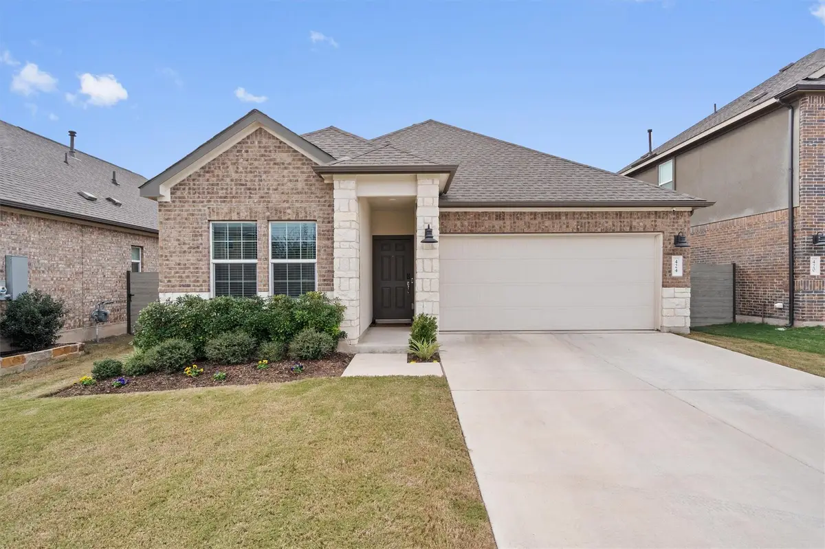 424 Wolf Springs Rd, Georgetown, TX 78628 - Image #1