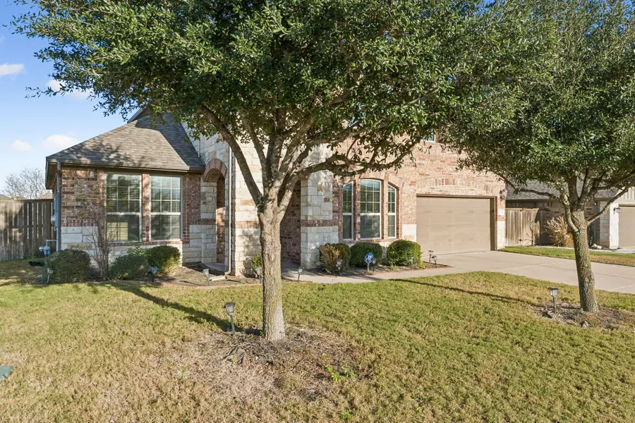 3900 Crispin Hall Ln, Pflugerville, TX 78660 - Image #2