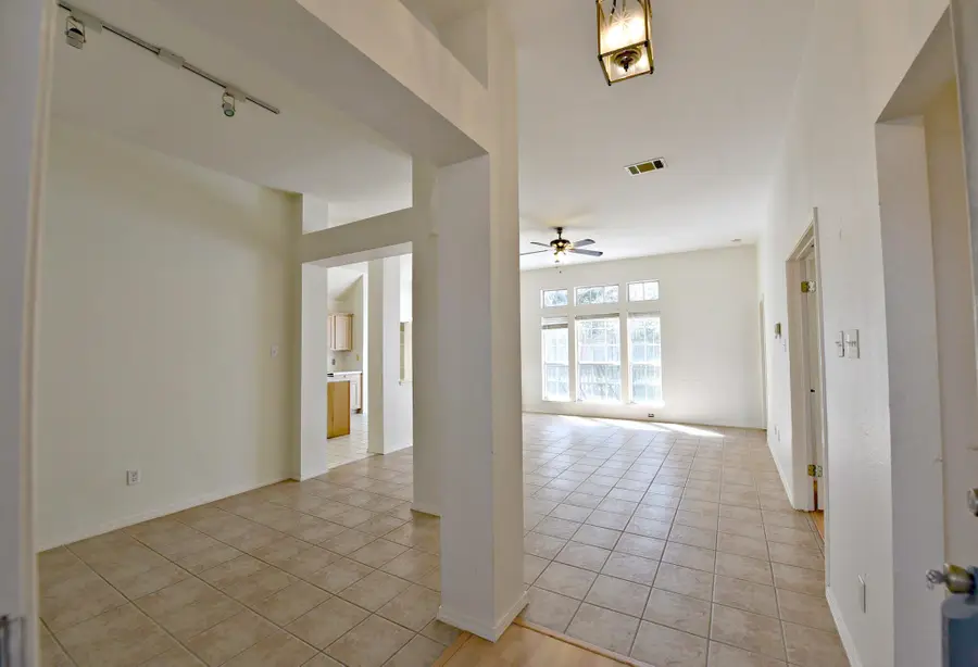 1809 Bent Oak Cv, Leander, TX 78641 - #2