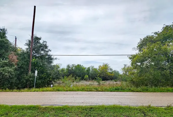 1407 Old Thorndale Rd, Taylor, TX 76574