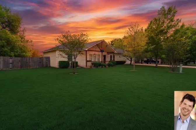 1221 Lovers Ln, Bastrop, TX 78602 - #2