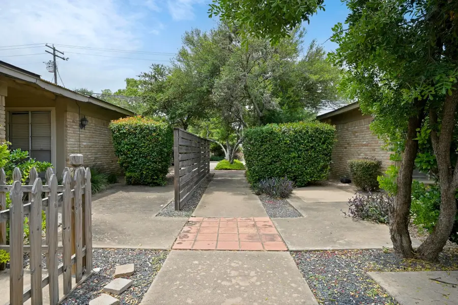 3428 Willowrun Dr, Austin, TX 78704 - Image #2
