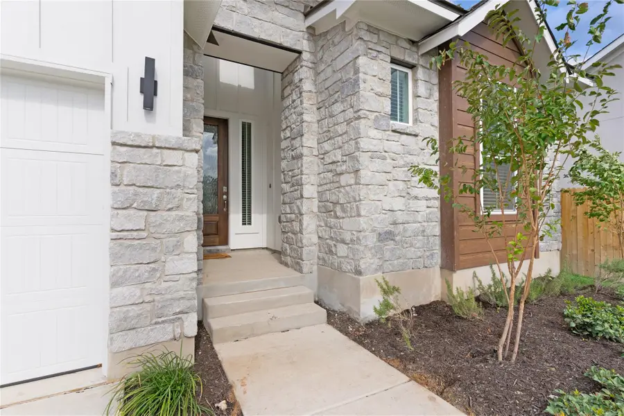 313 West Faulkner St, Liberty Hill, TX 78642 - #2