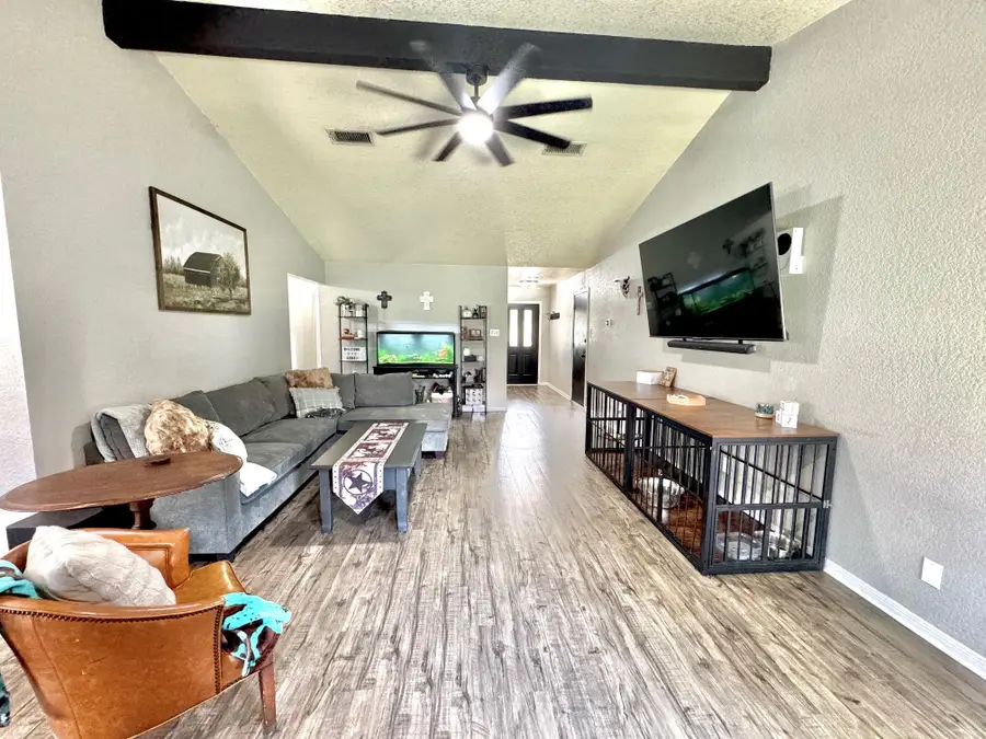 1817 Dusk Dr Dr, Killeen, TX 76543 - Image #2