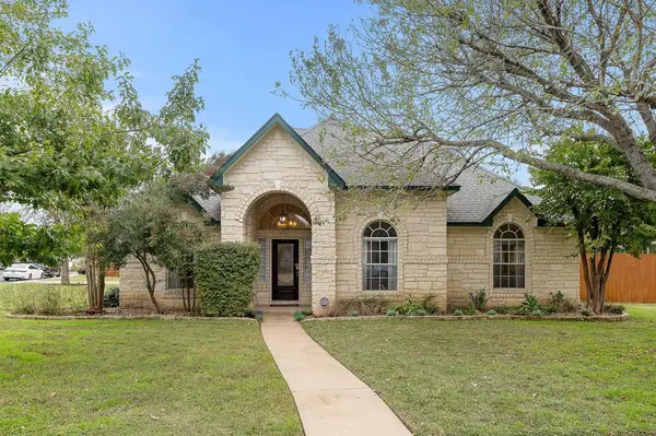 11001 River Plantation Dr, Austin, TX 78747