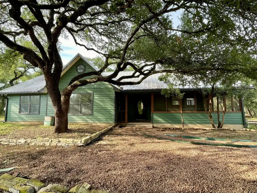204 E Lakeshore Dr, Dripping Springs, TX 78620 - #2