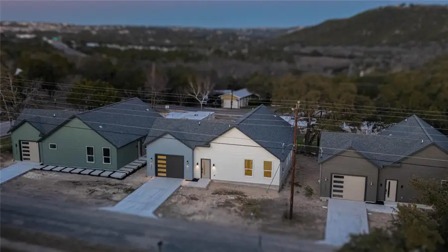 11541 Main St, Jonestown, TX 78645 - Image #3