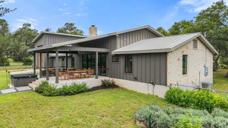 9207 Claxton Dr, Austin, TX 78736 - #3