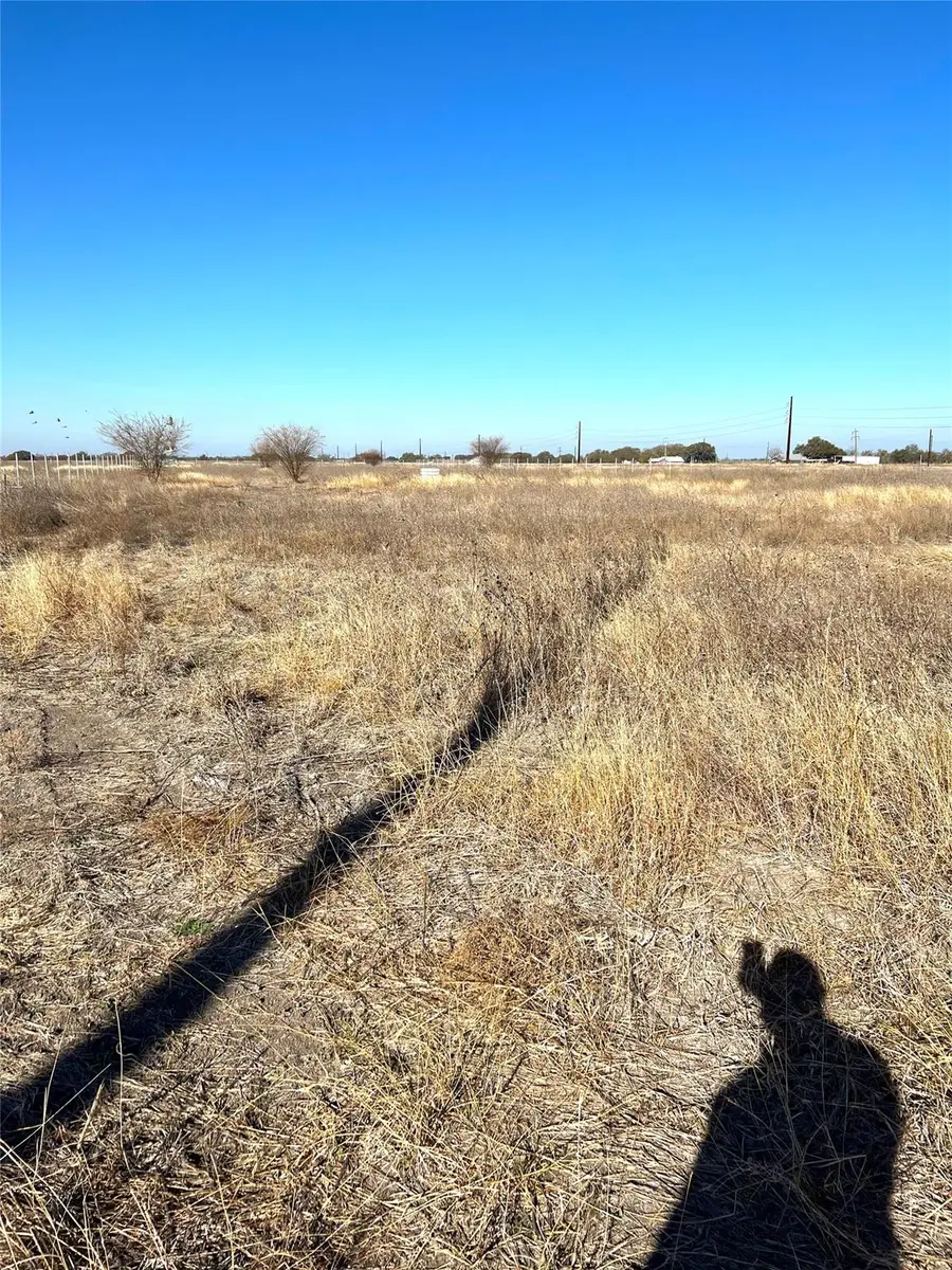 680 County Rd 520 Rd, D Hanis, TX 78850 - #2