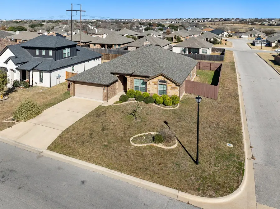 1847 Broken Shoe Trl, Temple, TX 76502 - Image #3