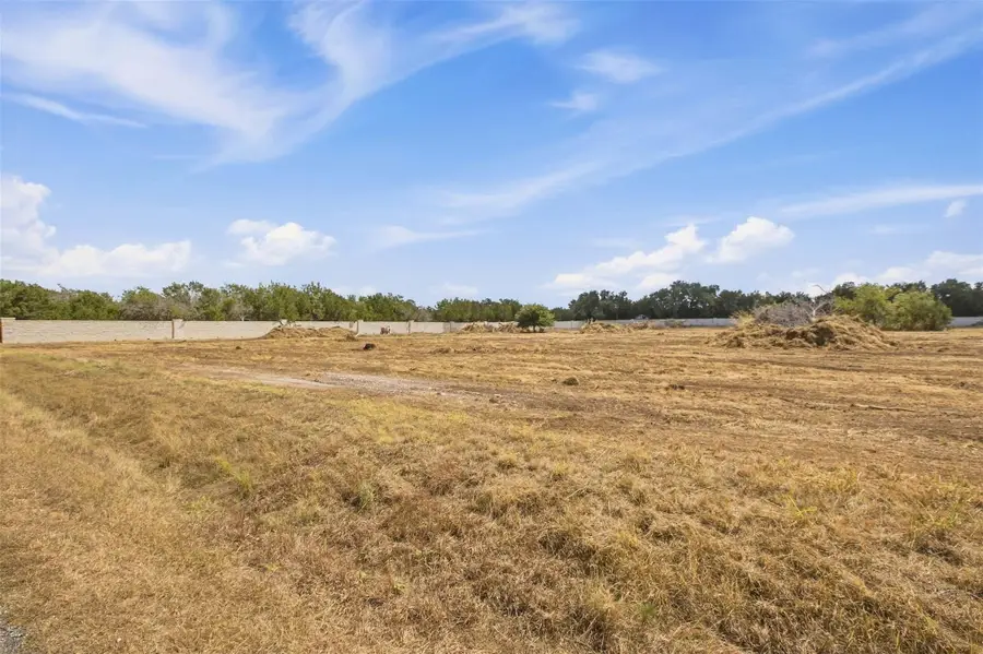 214 Meadow Dr, Georgetown, TX 78633 - #3
