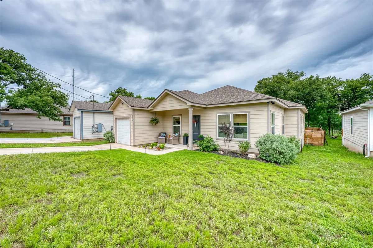 2210 Mcarthur Ave, Kingsland, TX 78639 - #1
