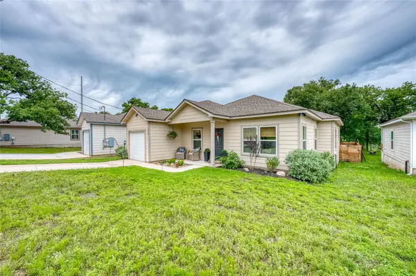 2210 Mcarthur Ave, Kingsland, TX 78639