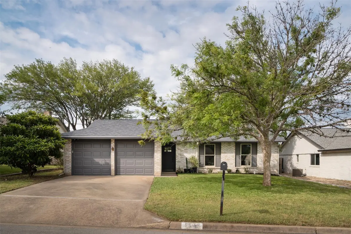 304 Skyloop Dr, Austin, TX 78745 - #1