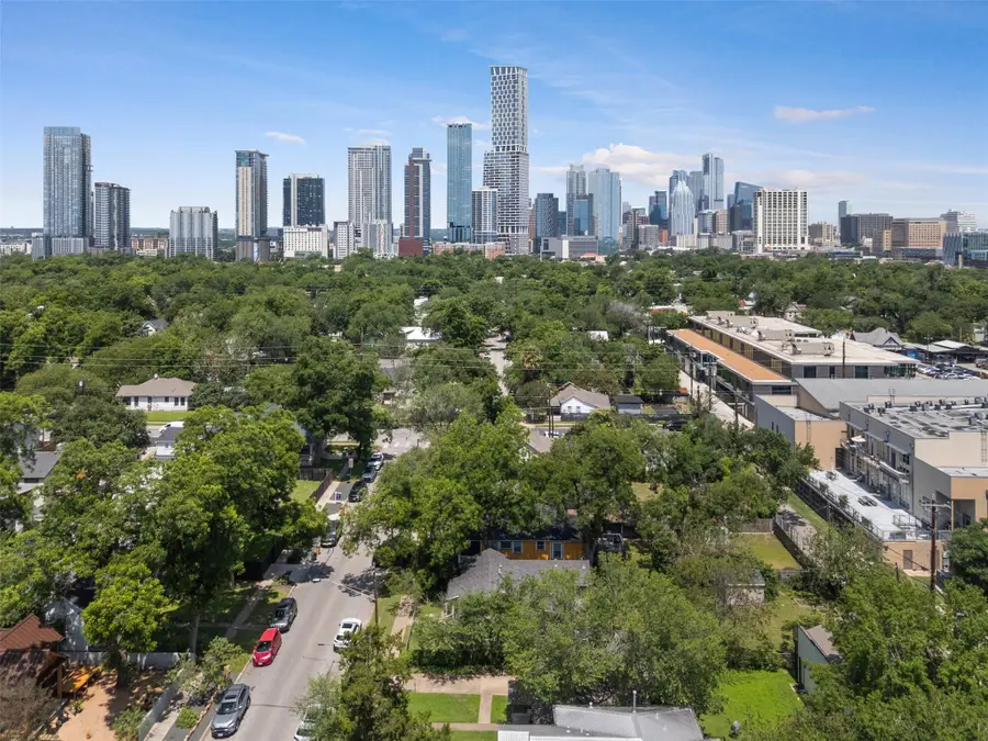 1610 Willow St, Austin, TX 78702 - #2