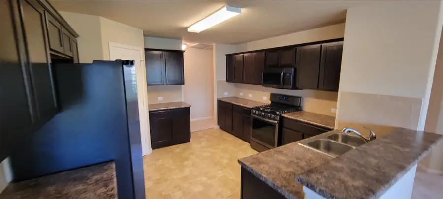 207 Wild Cat Dr, Bastrop, TX 78602 - #2