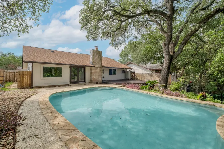5300 Suburban Dr, Austin, TX 78745 - #3