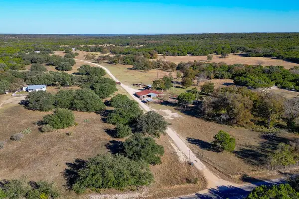 20949 Firefly Rd, Salado, TX 76527