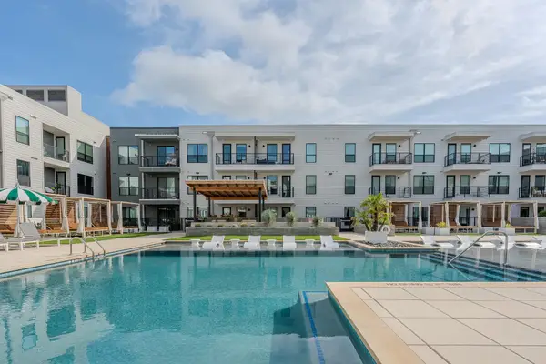 1701 Simond Ave #201, Austin, TX 78723