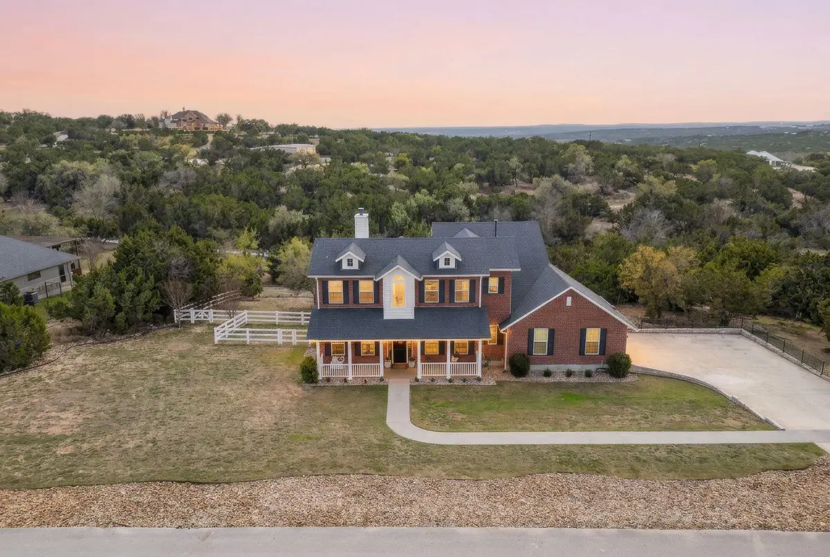 229 Huck Finn Trl, Dripping Springs, TX 78620 - #1