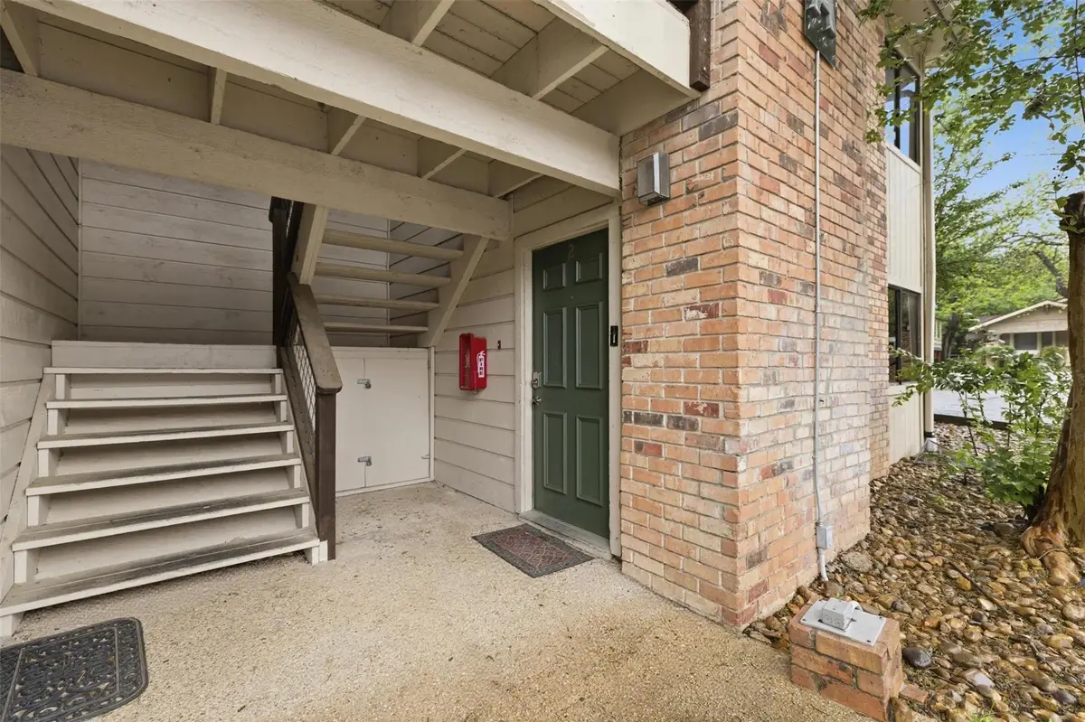 421 W San Antonio St #A2, San Marcos, TX 78666 - #1