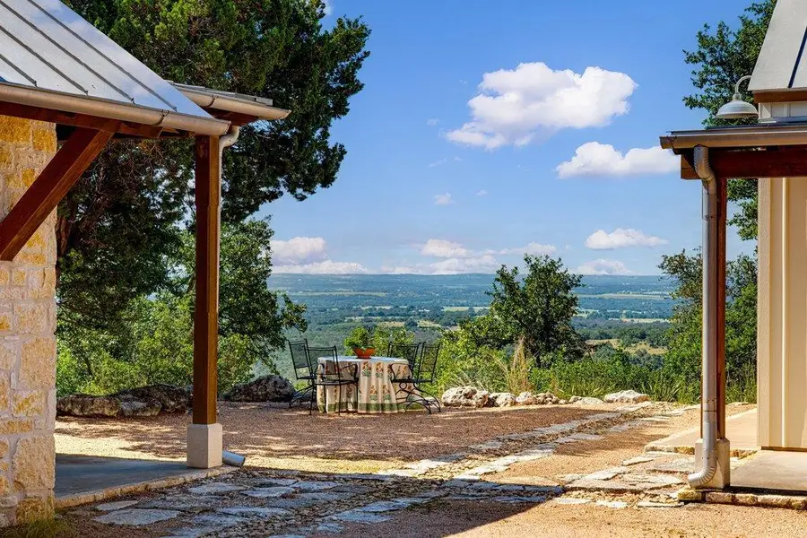 309 Ridgeview Dr, Fredericksburg, TX 78624 - #3