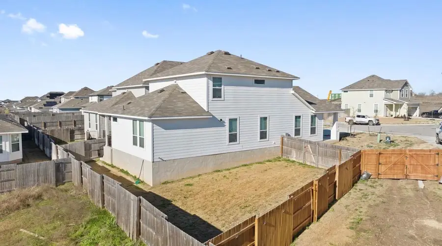 408 Black Opal Dr, Jarrell, TX 76537 - #3