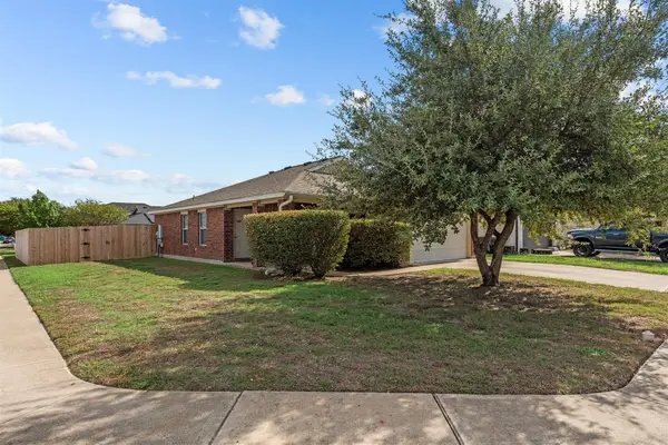 700 Morgan Dr, Leander, TX 78641
