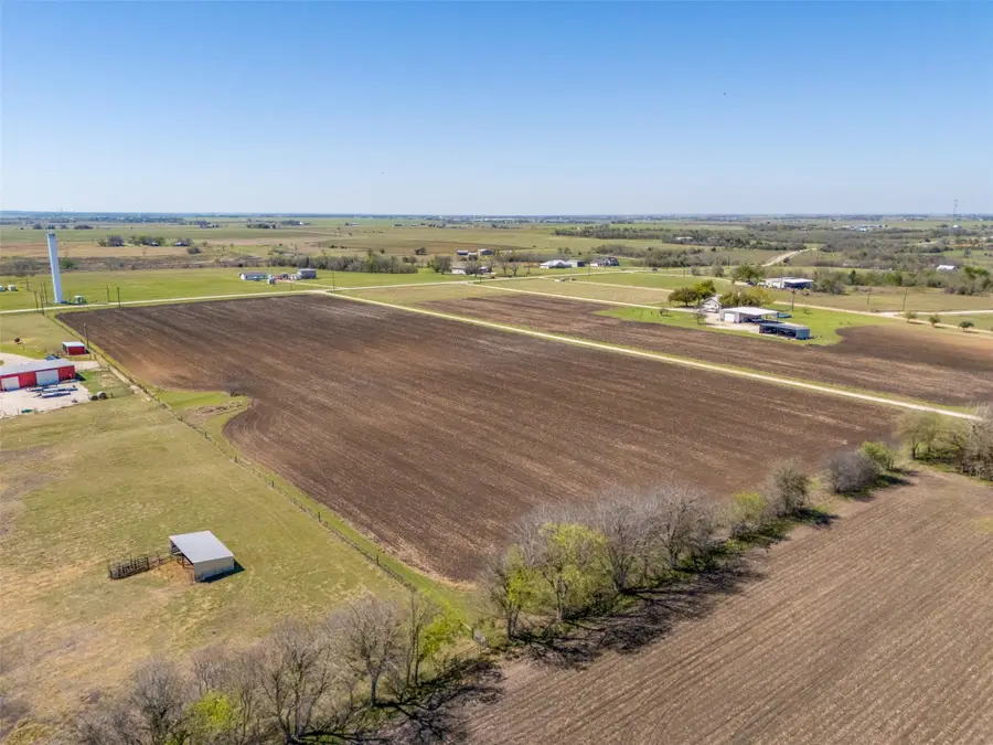 1295 County Road 432 Rd, Taylor, TX 76574 - #2