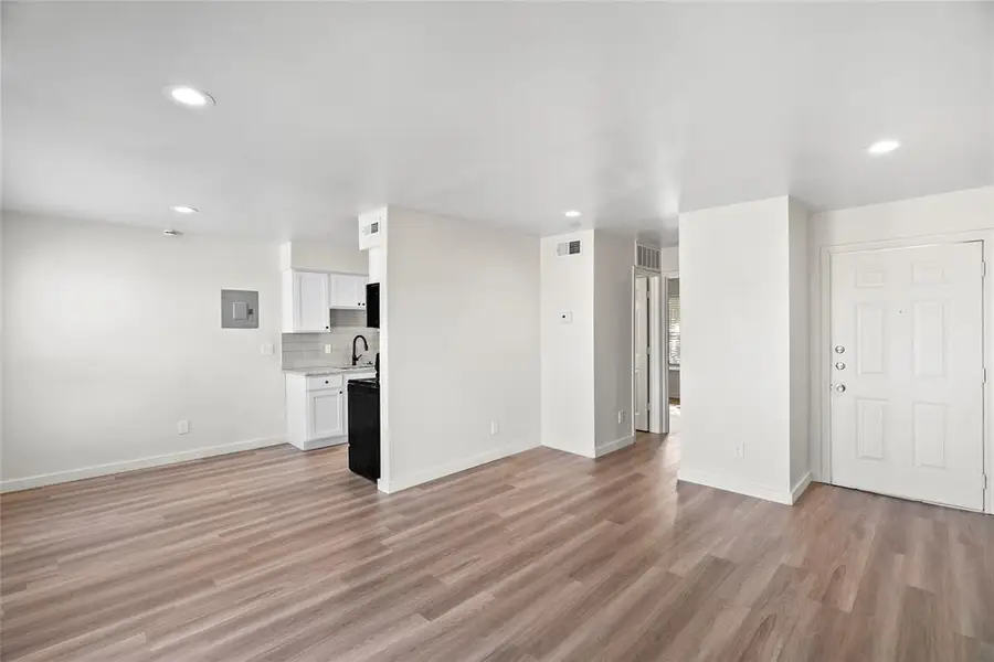3819 Southway Dr #120, Austin, TX 78704 - #2