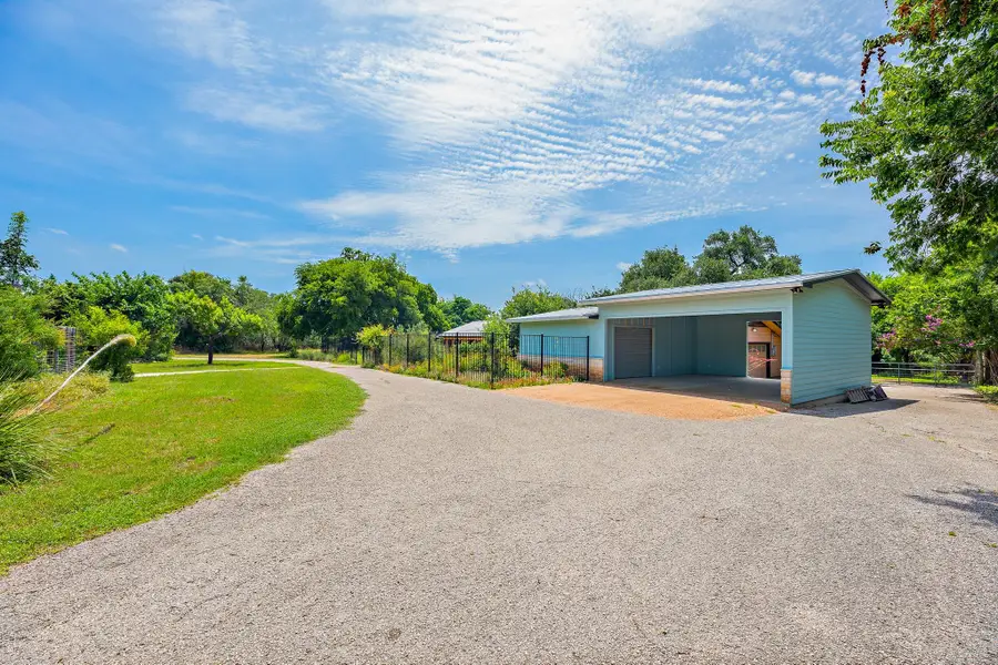 501 Liberty Dr, Liberty Hill, TX 78642 - #2
