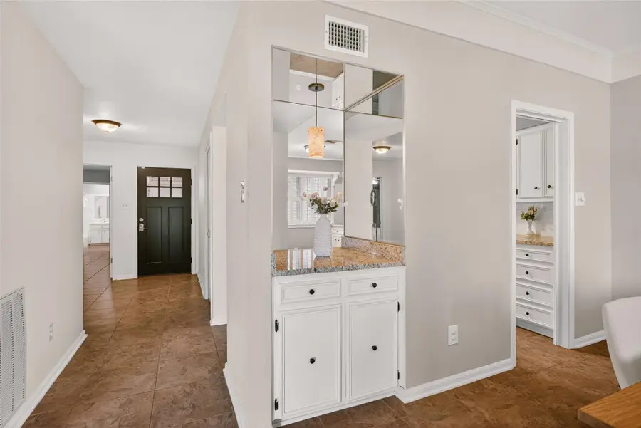 11121 Pinehurst Dr #D, Austin, TX 78747 - #3
