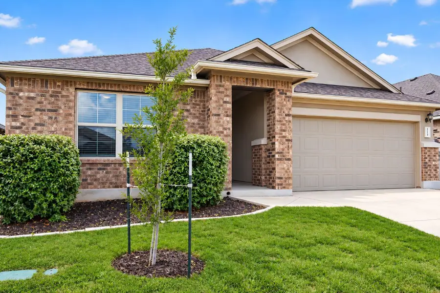 204 Bright Star Ln, Georgetown, TX 78628 - #2