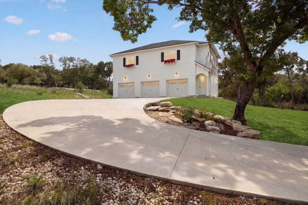 8023 Lakeview St, Volente, TX 78641 - #1