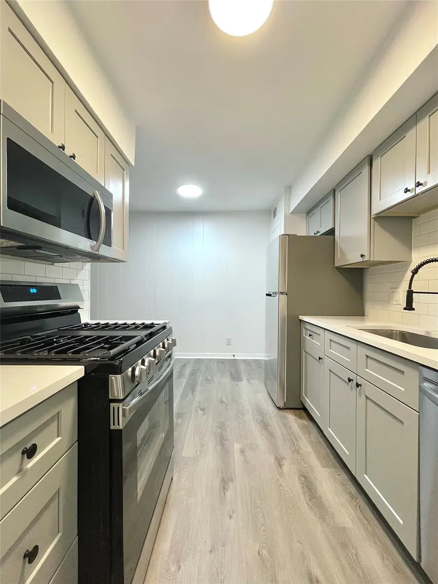 2306 Barton Village Cir, Austin, TX 78704 - #3