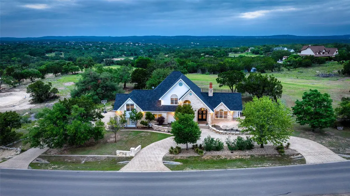 31 W Valley Springs Rd, Wimberley, TX 78676 - #1