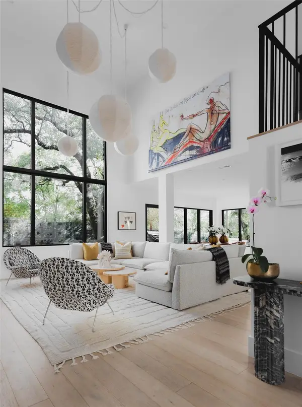 3501 Balcones Dr, Austin, TX 78731